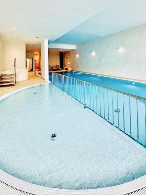 Let'S Sea - 2 Bedroom - Premium Baltic Apartment With Front Sea View Garden And Spa Access غونسكي المظهر الخارجي الصورة